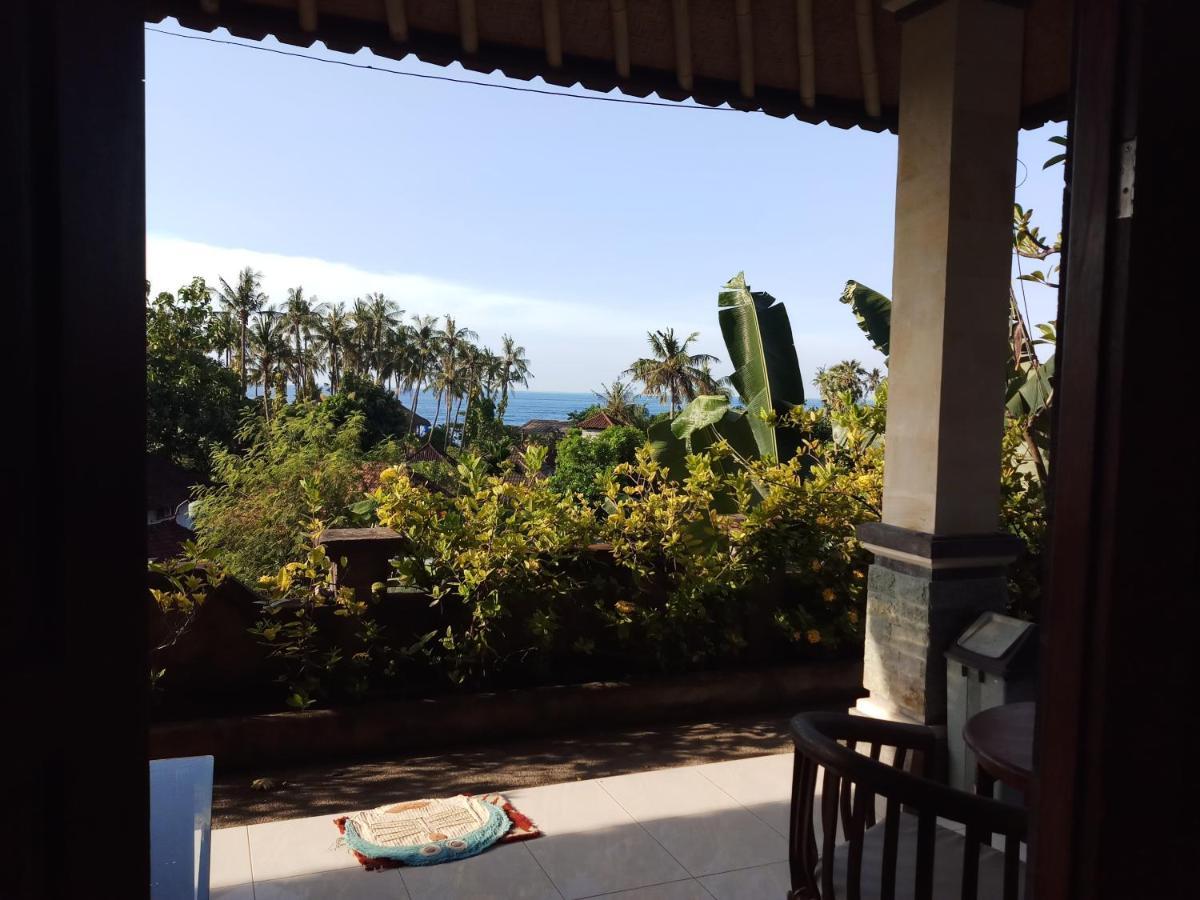 Rumah Wayans Lipah Amed Exterior foto